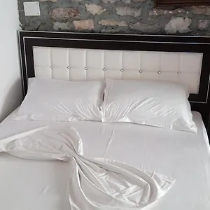 Guest house Karafil 