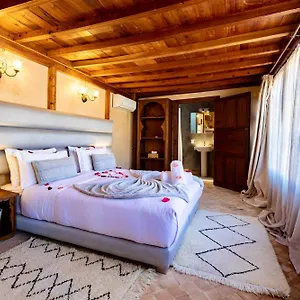 Riad Dar Attajalli ***